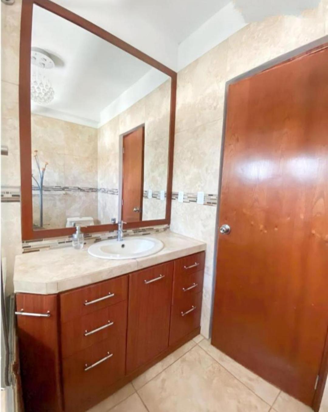 Deluxe Hotel Talara - A 5 Minutos Del Aeropuerto Y Plaza De Armas Zimmer foto