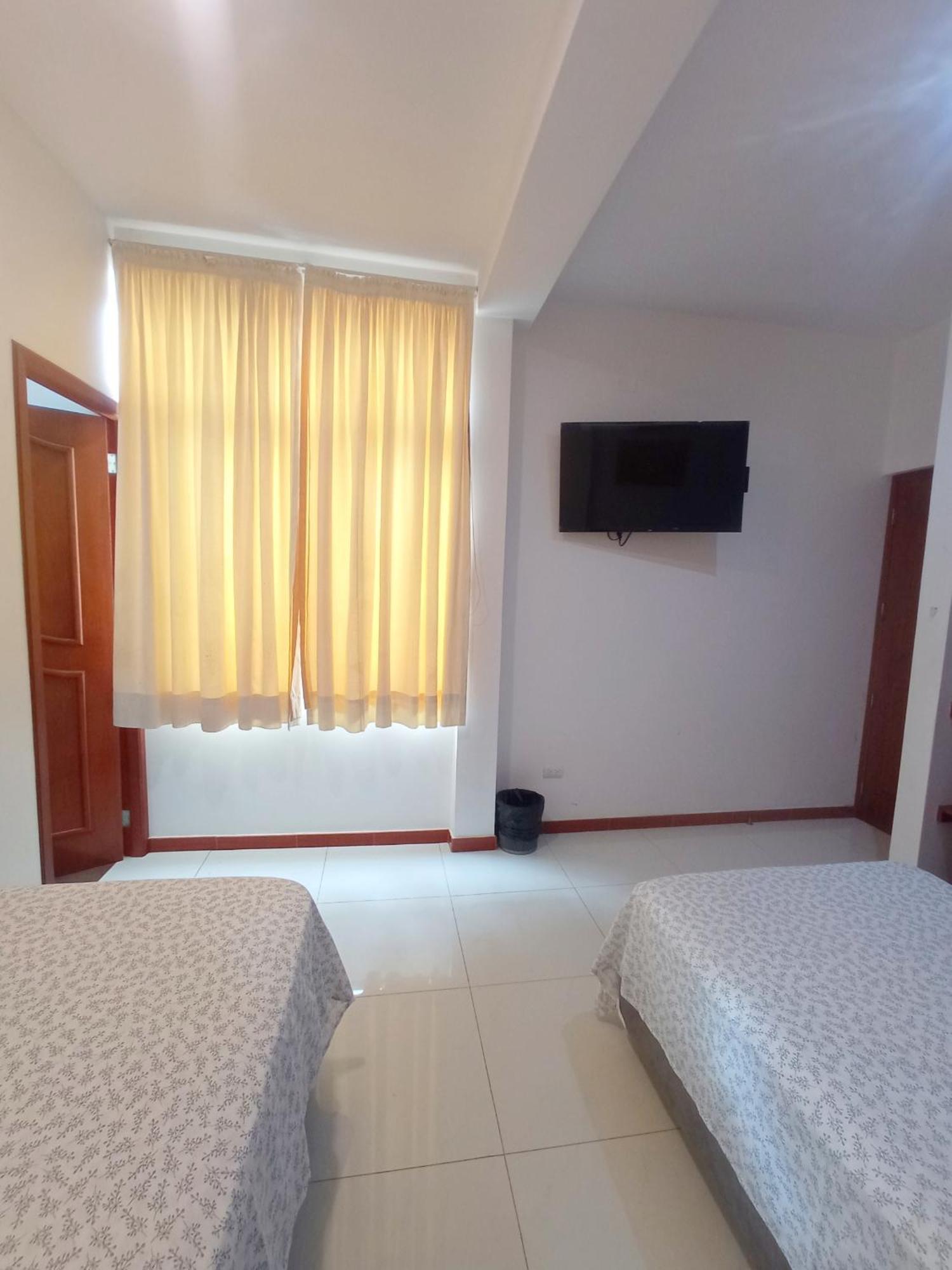 Deluxe Hotel Talara - A 5 Minutos Del Aeropuerto Y Plaza De Armas Zimmer foto